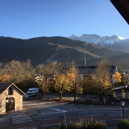 Appartement Plein Centre Village, Vue Montagnes, Proximite Immediate Lac Doussard Exterior photo